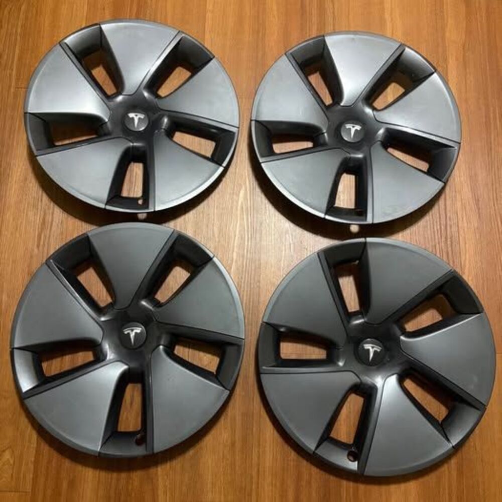 Tesla Model 3 Aero OEM Hubcap/Wheelcover 18 Inch #104427100A